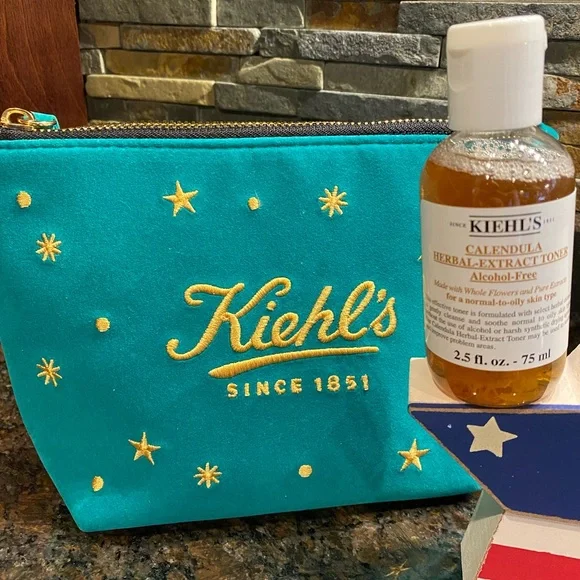 Kiehl’s Bundle (NWOT) - Picture 2 of 6